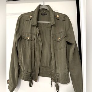 Lightweight utility jacket